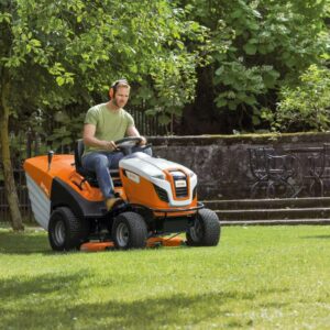 TONDEUSE AUTOPORTÉE THERMIQUE STIHL RT 6127 ZL – Image 3