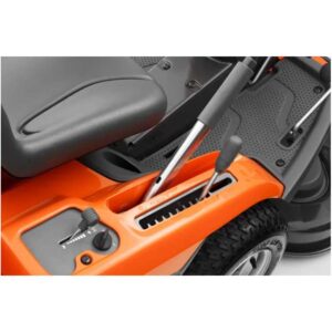 Tondeuse autoportée Husqvarna RC 318T avec sac de ramassage 300L Sans plateau – Image 8
