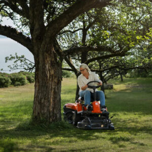 Tondeuse autoportée Husqvarna r 112ic rider à batterie 85cm – Image 5